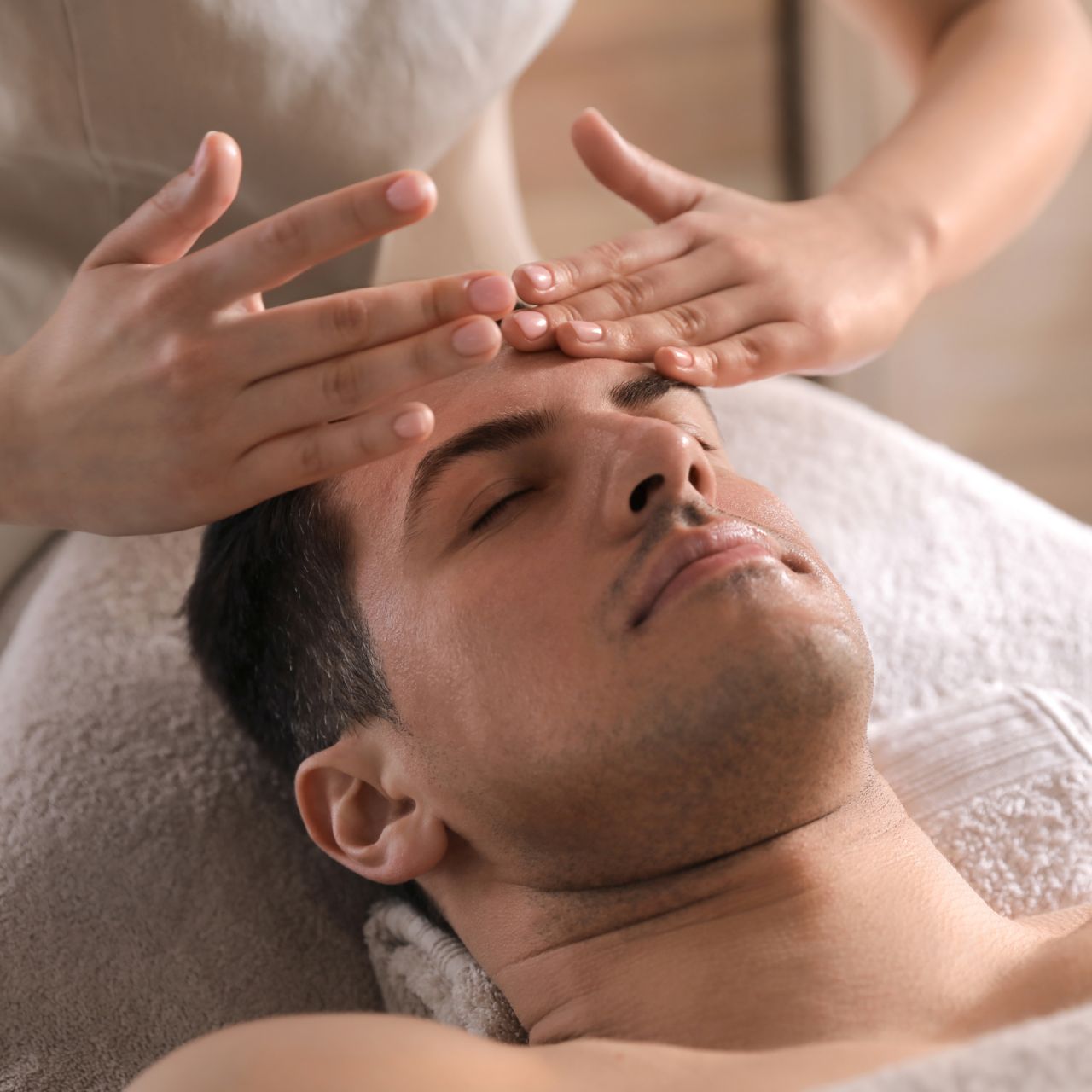 Massage pour homme à Montréal – Spa Soleil Rouge